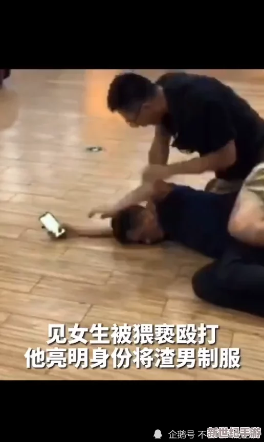 震惊！扒开白嫩小男生屁股h，竟然引发了全网热议，网友们纷纷发表看法，事情背后真相令人咋舌！